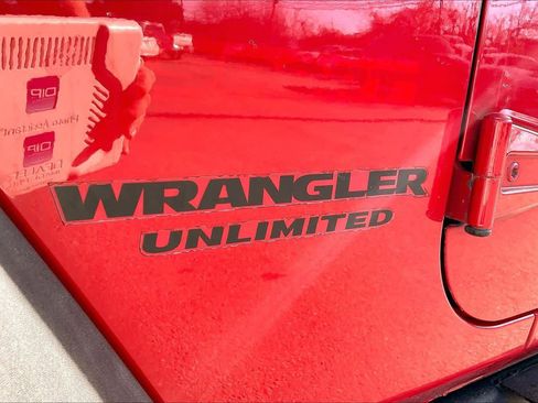 Used 2014 Jeep Wrangler Unlimited Sport w/ Connectivity Group image 28