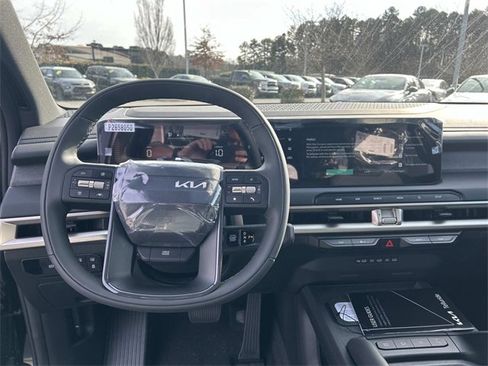 New 2027 Kia Telluride S image 6