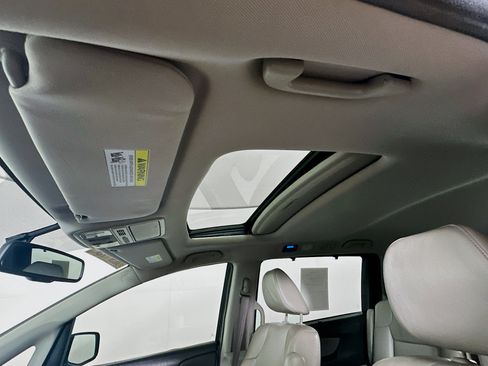 Used 2013 Honda Odyssey EX-L image 24