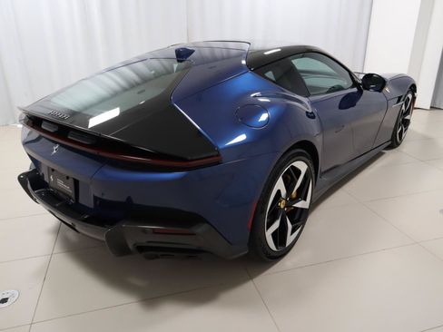 Used 2025 Ferrari 12Cilindri RWD image 5