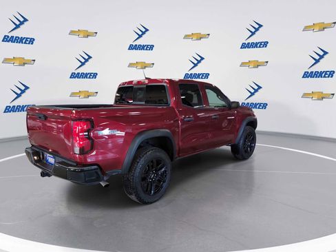 Used 2024 Chevrolet Colorado Trail Boss w/ Technology Package image 8