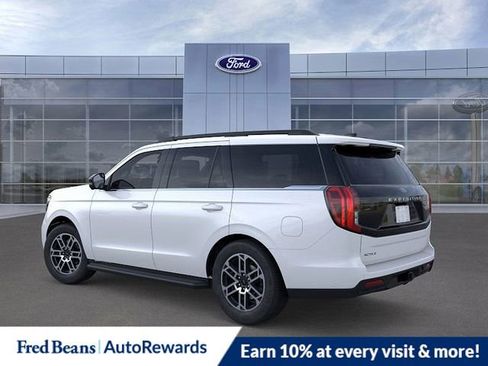 New 2025 Ford Expedition Active image 4