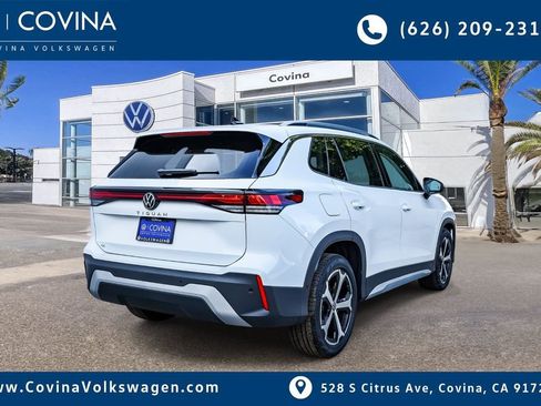 New 2026 Volkswagen Tiguan SE image 7