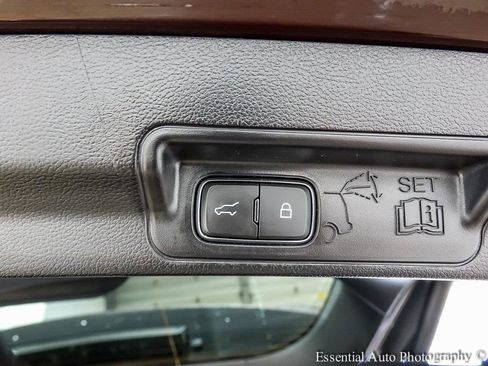 Certified 2022 Ford Explorer XLT w/ Equipment Group 202A image 24