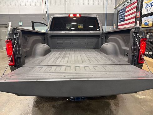 Used 2025 RAM 2500 Big Horn AWD/4WD image 19