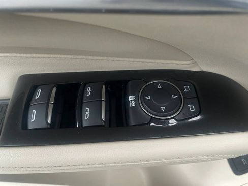 Used 2021 Cadillac CT4 Premium Luxury RWD image 37