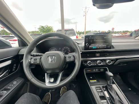 Used 2024 Honda CR-V EX-L image 43