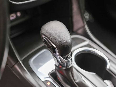 Used 2022 Chevrolet Equinox LT image 19