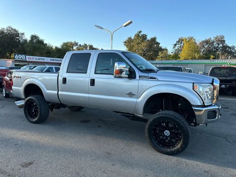 Used 2011 Ford F250 XLT w/ FX4 Off Road Pkg image 3