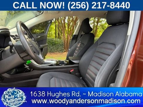 Used 2016 Ford Fusion SE FWD image 18