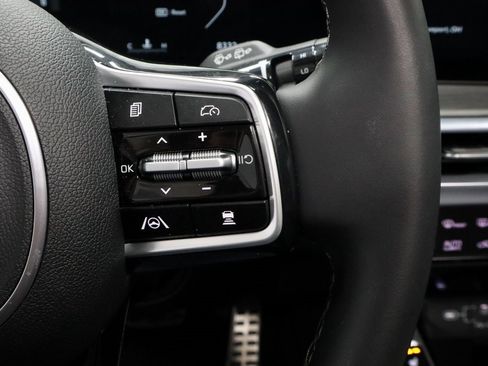 Used 2025 Kia Sorento SX image 31