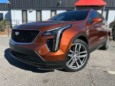 Used 2019 Cadillac XT4 Sport image 3