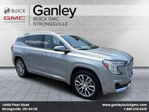 Used 2024 GMC Terrain Denali w/ Denali Premium Package AWD/4WD image 1