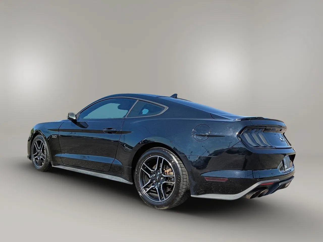 Used 2021 Ford Mustang GT RWD image 4