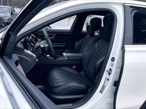 Used 2023 Mercedes-Benz S 580 4MATIC Sedan image 8