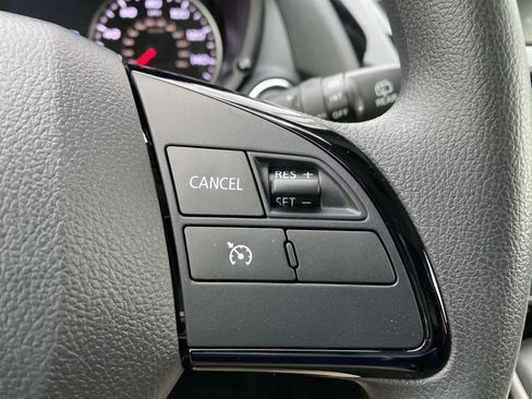 Used 2024 Mitsubishi Eclipse Cross LE image 17