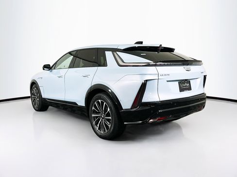 Used 2025 Cadillac Lyriq Sport image 5