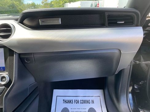 Used 2022 Ford Mustang Premium image 28