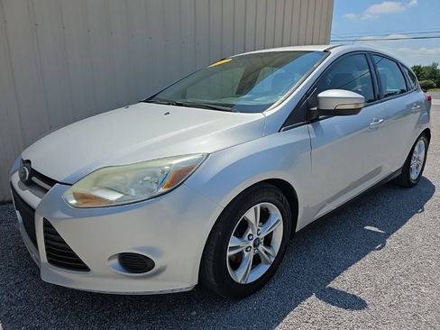 Used 2014 Ford Focus SE FWD image 13