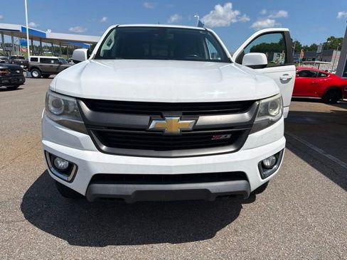 Used 2020 Chevrolet Colorado Z71 w/ Safety Package AWD/4WD image 15