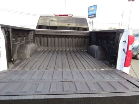 Certified 2025 Chevrolet Silverado 1500 Custom w/ Turbomax Blackout Package image 18