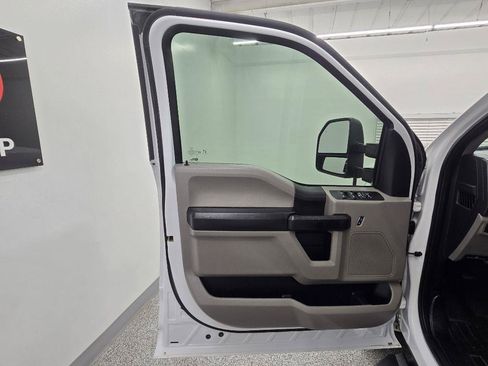 Used 2021 Ford F250 XL w/ STX Appearance Package AWD/4WD image 28