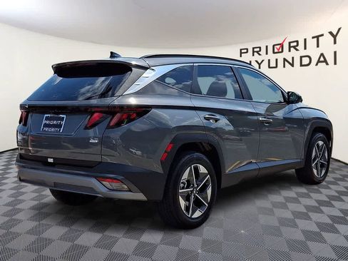 Certified 2025 Hyundai Tucson SEL AWD/4WD image 4