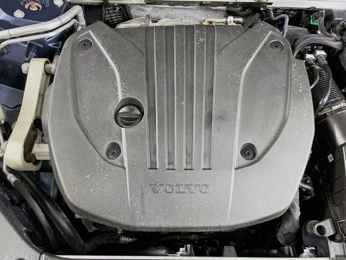 Used 2024 Volvo XC90 B5 Plus image 36