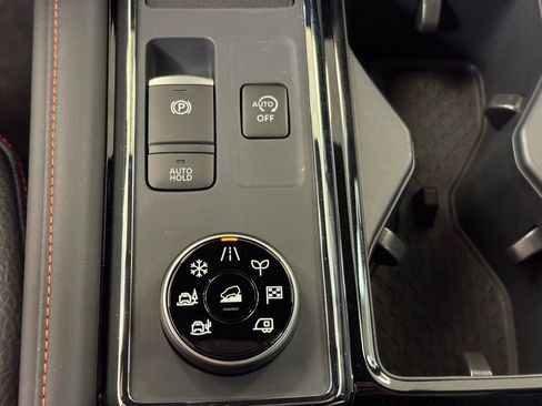 New 2026 Nissan Pathfinder Rock Creek w/ Rock Creek Premium Package AWD/4WD image 30