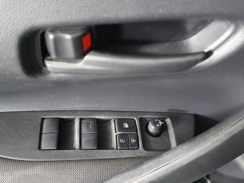 Used 2023 Toyota Corolla LE image 28