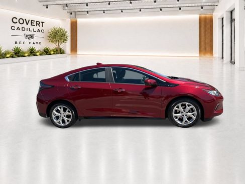 Used 2017 Chevrolet Volt Premier w/ Driver Confidence II Package FWD image 13