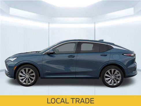 Used 2025 Buick Envista Avenir image 2
