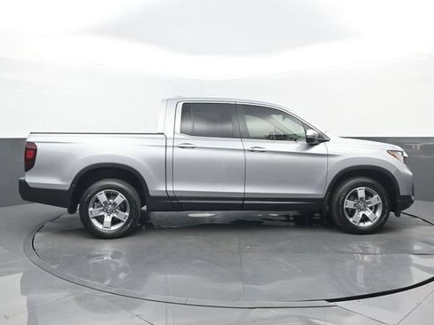 Used 2025 Honda Ridgeline RTL image 2