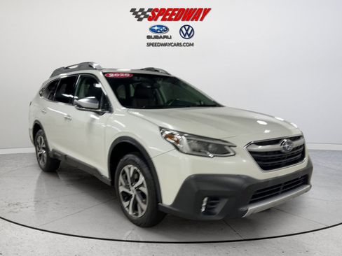 Used 2020 Subaru Outback Touring AWD/4WD image 2