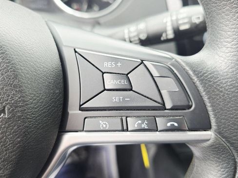 Used 2017 Nissan Rogue S image 21