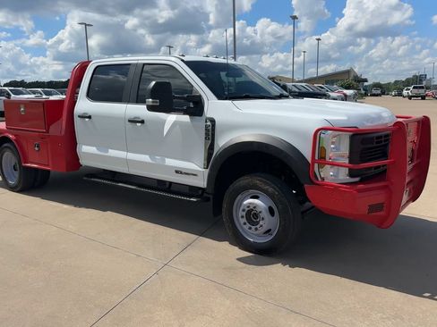 Used 2024 Ford F550 4x4 Crew Cab Super Duty image 7