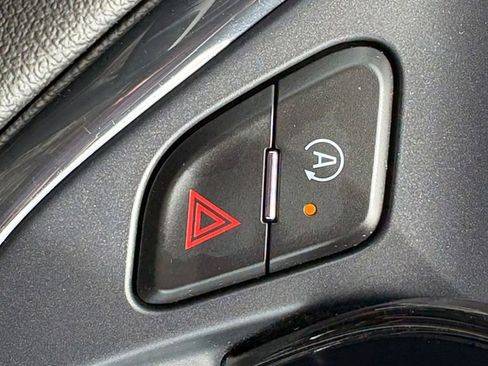 Used 2025 Chevrolet Blazer RS FWD image 30