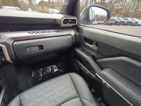 Used 2024 Toyota Tacoma TRD Sport w/ TRD Sport Premium Package image 17