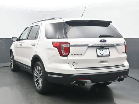 Used 2018 Ford Explorer Platinum AWD/4WD image 4