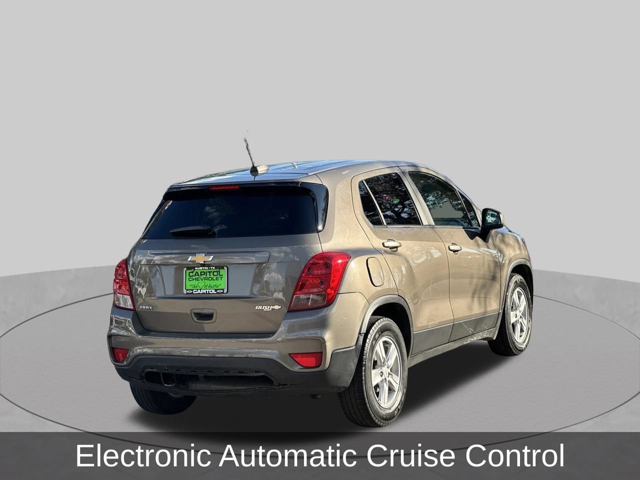 Used 2020 Chevrolet Trax LS w/ Tint and Cruise Package FWD image 5