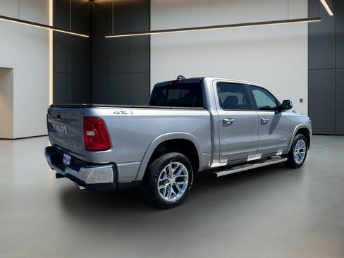Used 2025 RAM 1500 Laramie AWD/4WD image 6
