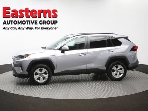Used 2021 Toyota RAV4 XLE w/ XLE Grade Weather Package AWD/4WD image 60