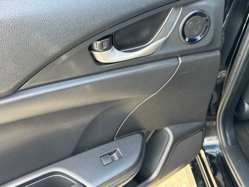 Used 2018 Honda Civic EX image 16