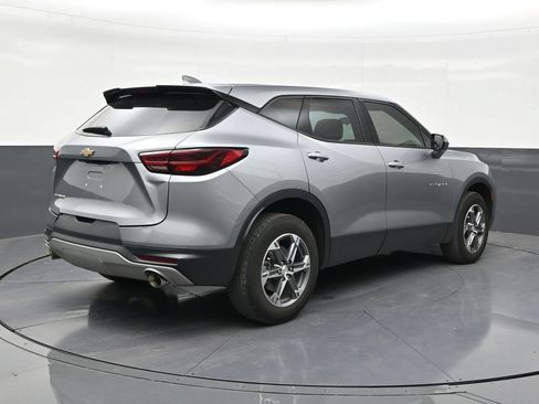 Used 2024 Chevrolet Blazer LT FWD image 5