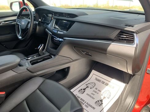 Certified 2024 Cadillac XT6 Luxury w/ LPO, Floor Liner Package image 27
