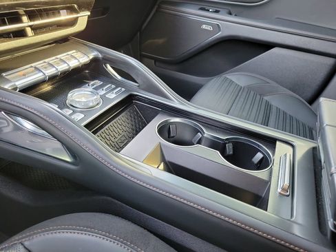 Certified 2024 Lincoln Nautilus Reserve w/ Equipment Group 202A image 29