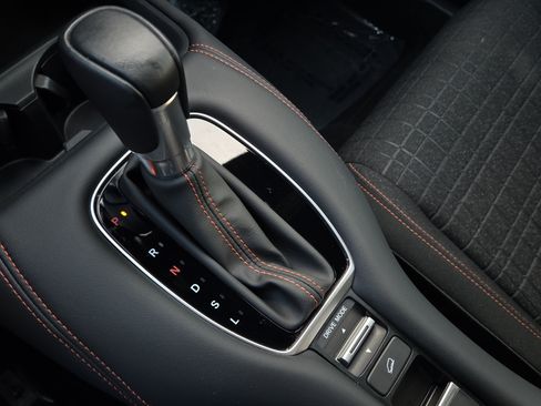 Certified 2024 Honda HR-V Sport image 30
