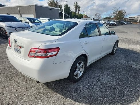Used 2010 Toyota Camry image 5