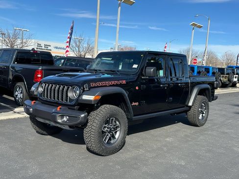 New 2026 Jeep Gladiator Mojave w/ Technology Group AWD/4WD image 2