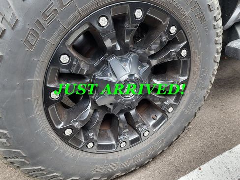 Used 2014 RAM 2500 Longhorn AWD/4WD image 3